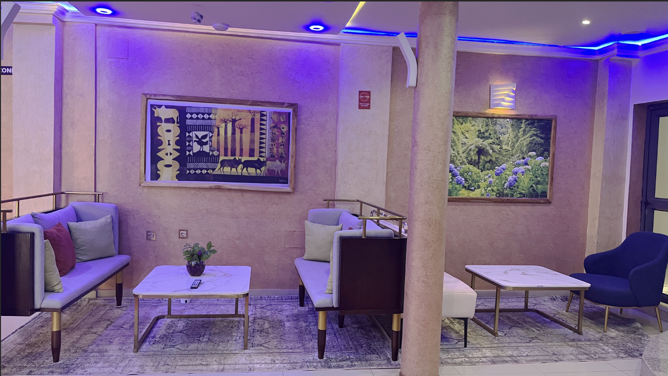 INT salon